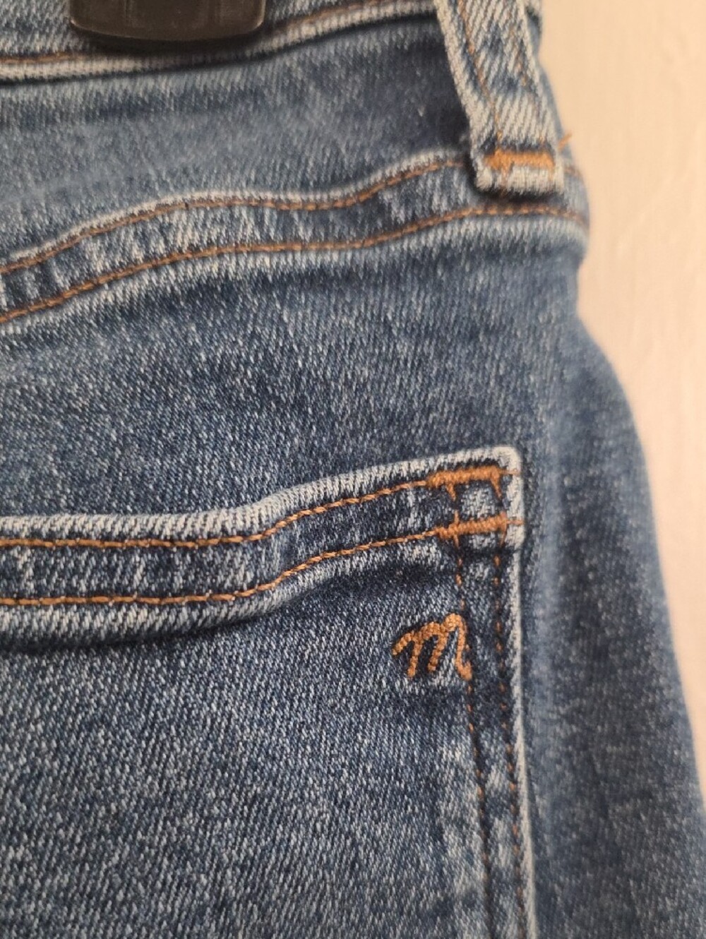 Madewell Mid-Rise Kick Out Jeans Size 28 Cropped Kick Flare Blue Denim - Picture 2 of 10